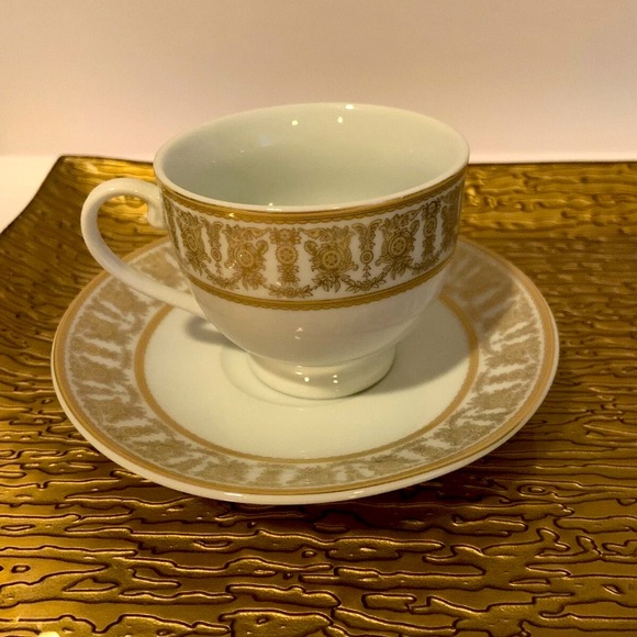 Savoy Home Gold and White Tea Cup and Saucer - Picture 6 of 9